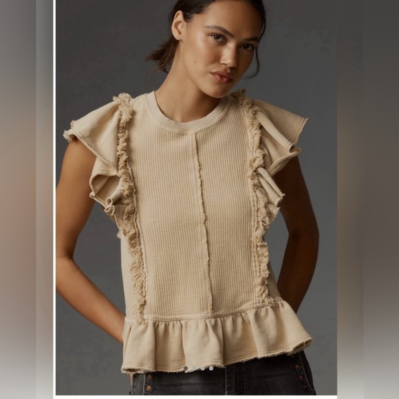 Pilcro Tops - Pilcro Cream Ruffled Sleeve Knit Top size m